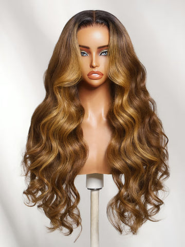 Klaiyi 7x5 No-Slip Glueless Body Wave Wig Brown With Honey Blonde Face-Framing Highlights Long Wavy Wig Put-On & Go