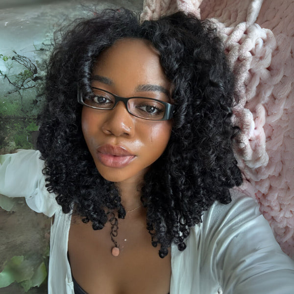 Klaiyi Hair InvisiBlend™ V part Wig Curly Hair with Finger Coil Ends Human Hair Wig