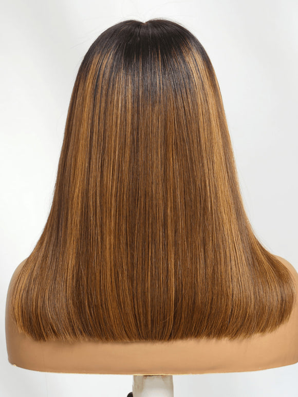 Perruque Klaiyi Honey Brown Piano Highlight Bob avec racines foncées 7x5 Bye-Bye Knots - Vente flash 